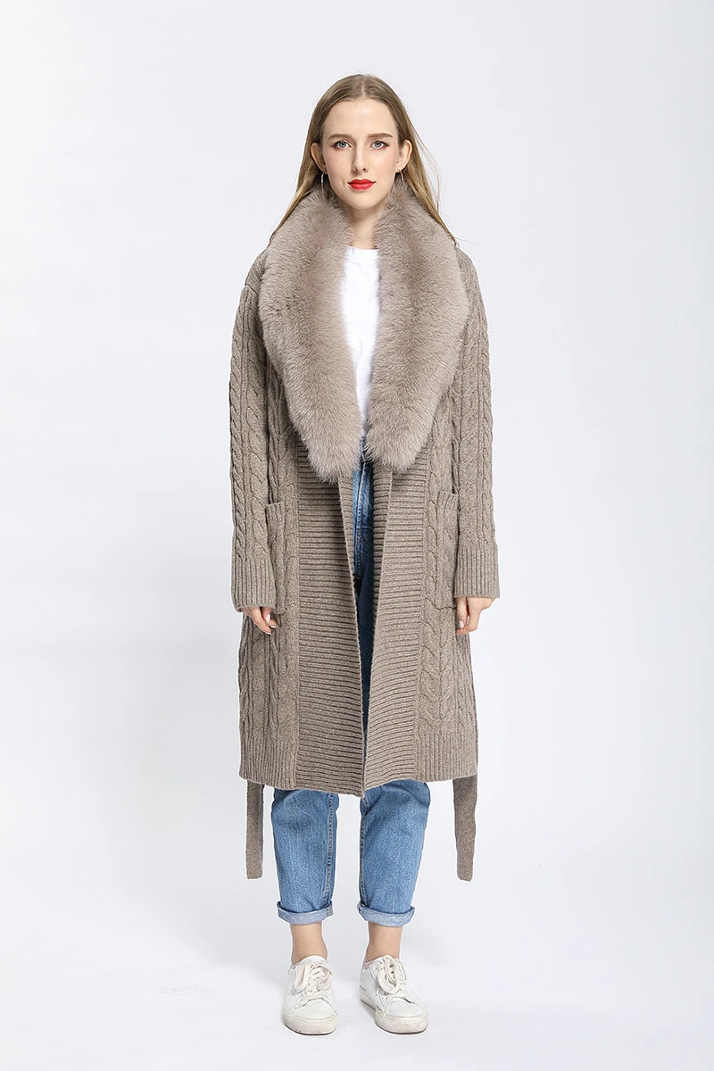 Cardigan Leher Bulu